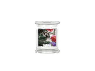 Kringle Candle Fig & Fir vonná sviečka stredná 2-knôtová (411 g)