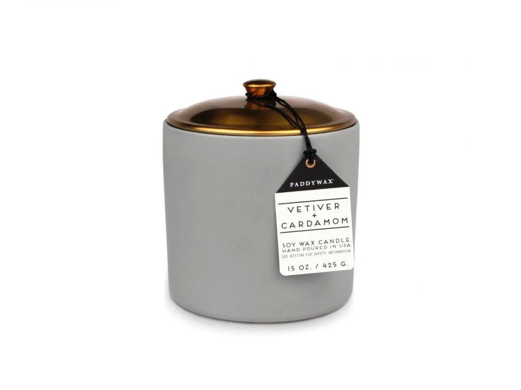 Paddywax HYGGE GREY VETIVER + CARDAMOM 3-knôtová vonná sviečka (15oz / 425g)