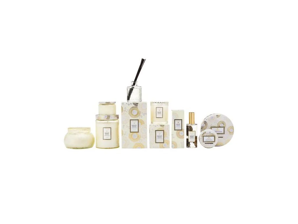 Voluspa Japonica Nissho Soleil Scalloped vonná sviečka (6.2oz / 176g) – Obrázok 3