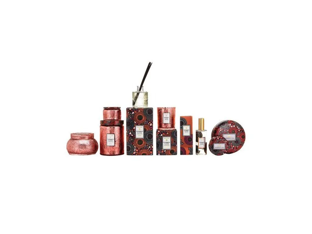 Voluspa Japonica Persimmon & Copal Scalloped vonná sviečka (6.2oz / 176g) – Obrázok 4