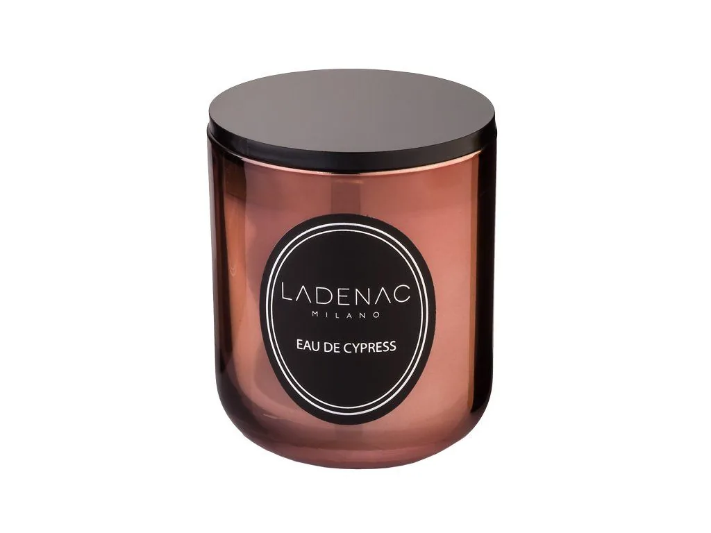 LADENAC Urban Senses Eau de Cypress vonná sviečka (200 g) v darčekovom balení