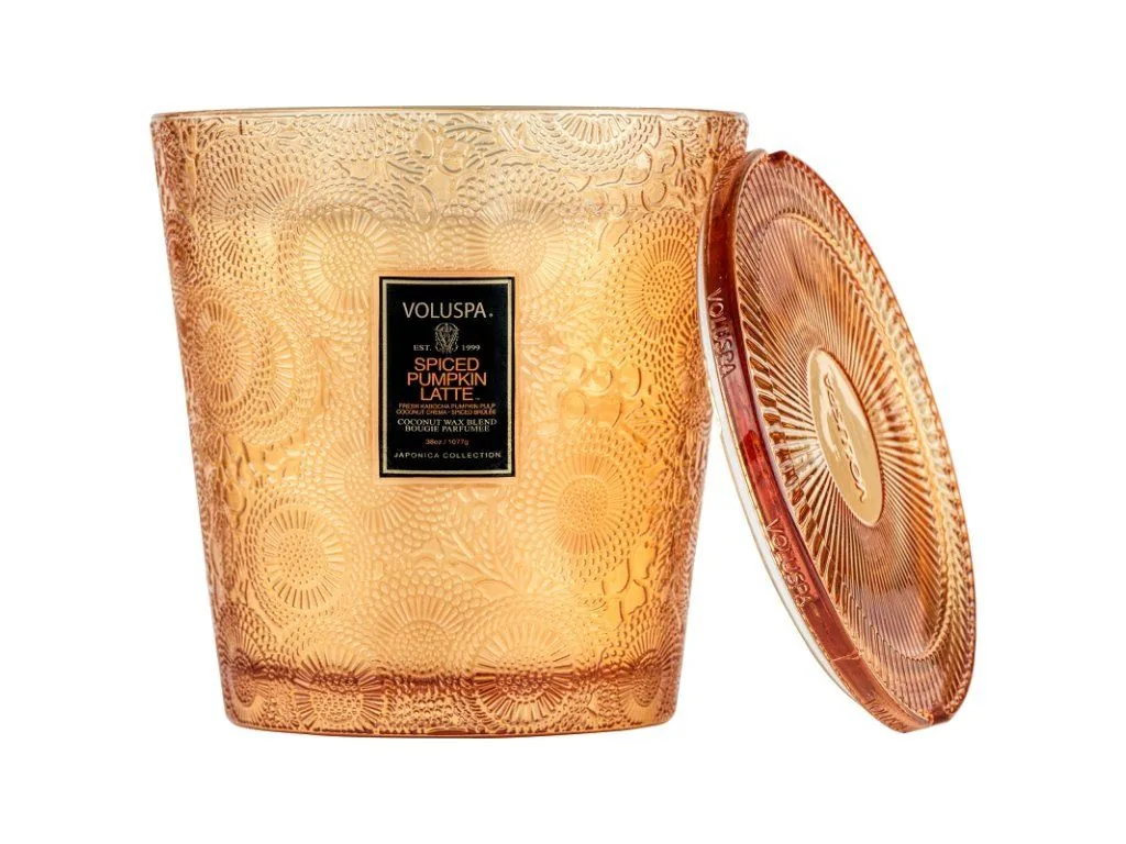 Voluspa Japonica Holiday Spiced Pumpkin Latte Mini Hearth vonná sviečka (38 oz / 1077 g) – Obrázok 2