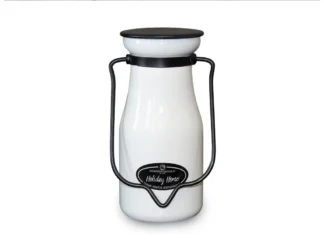 MILKHOUSE CANDLE Holiday Home vonná sviečka MILKBOTTLE (227 g)