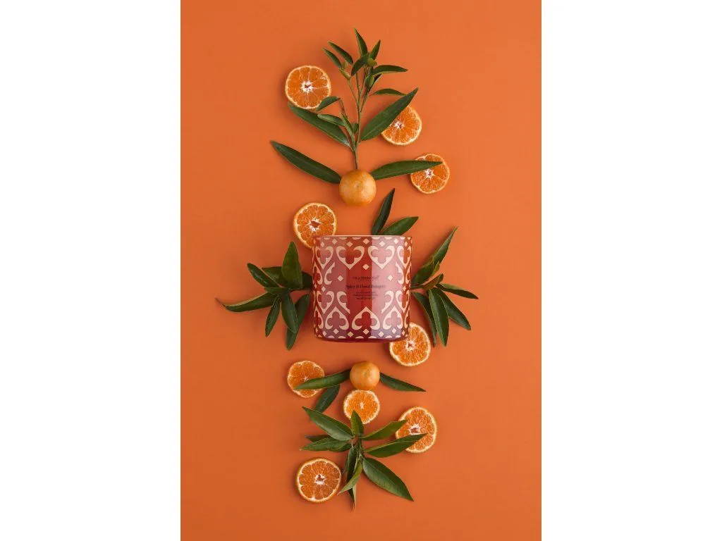 Vila Hermanos '70s Spicy & Floral Bouquet vonná sviečka 500g – Obrázok 2