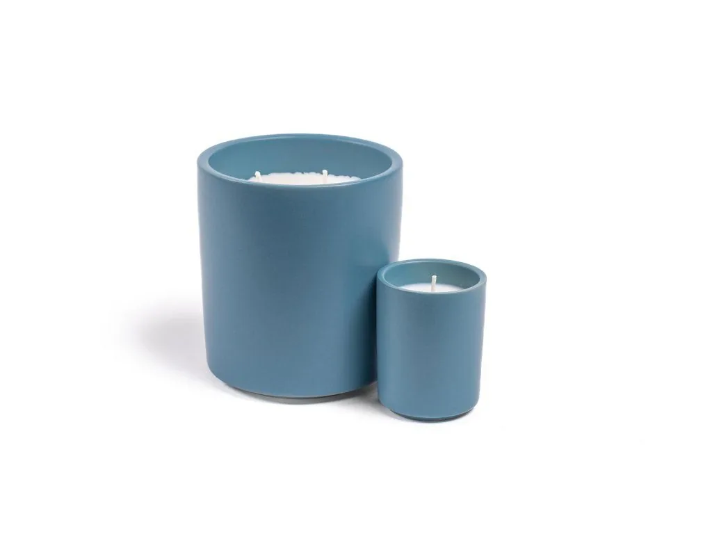 Earth & Ember Coastal Cedarwood vonná sviečka 56g – Obrázok 2