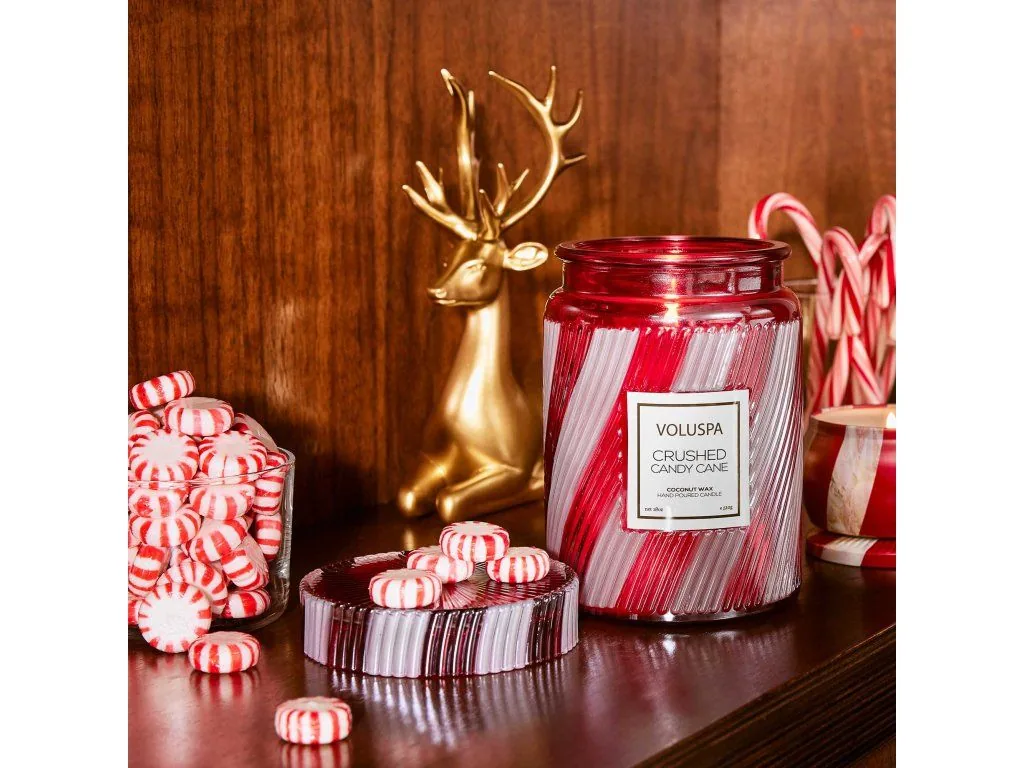 Voluspa Holiday Crushed Candy Cane Large Jar (18 oz / 510g) – Obrázok 2