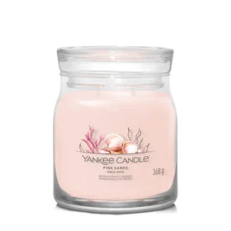 PINK SANDS — Stredná sviečka Signature 368g
