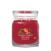 RED APPLE WREATH — Stredná sviečka Signature 368g