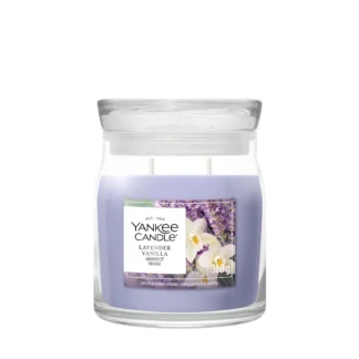 LAVENDER VANILLA — Stredná sviečka Signature 368g