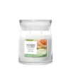 BLOOMING LOVE — Stredná sviečka Signature 368g
